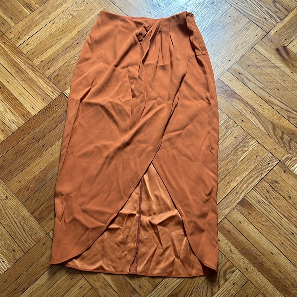 Babaton midi skirt size 4